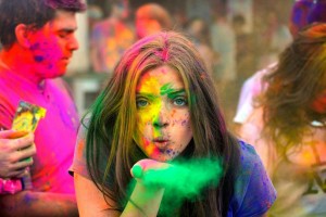 Tips You Must Know To Remove Holi Colours Easily