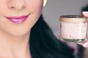 Super Easy DIY Foundation Powder From Your Kitchen Ingredients