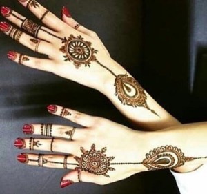 19 Beautiful Feather Henna Designs You Will Love To Try