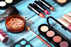 Why You should be Aware of the Ingredients Used For Your Makeup